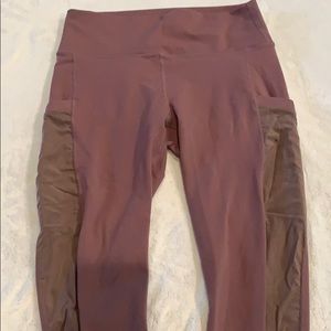 Fabletics blush pink Capri workout legging